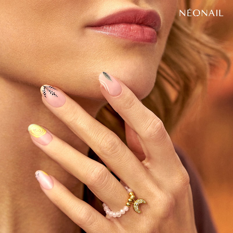 Spring manicure